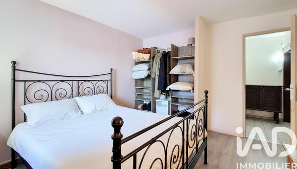 Maison à vendre 8 pièces 244,46 m² Saint-Cergues