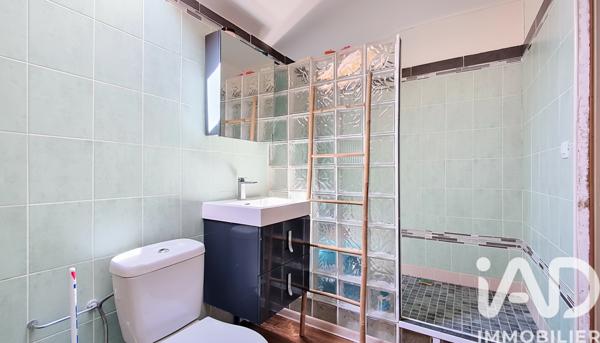 Maison à vendre 8 pièces 244,46 m² Saint-Cergues