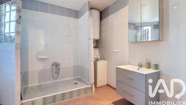 Maison à vendre 8 pièces 244,46 m² Saint-Cergues