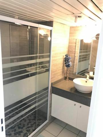 Appartement à louer    1 pièce • 26,50 m2    Le Gosier