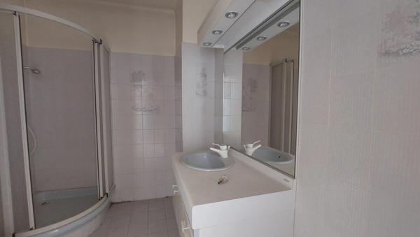Appartement à vendre 4 pièces AVIGNON (84)