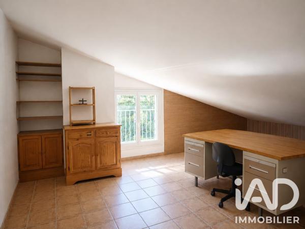Maison à vendre 7 pièces 151 m² Villeneuve-lès-Avignon