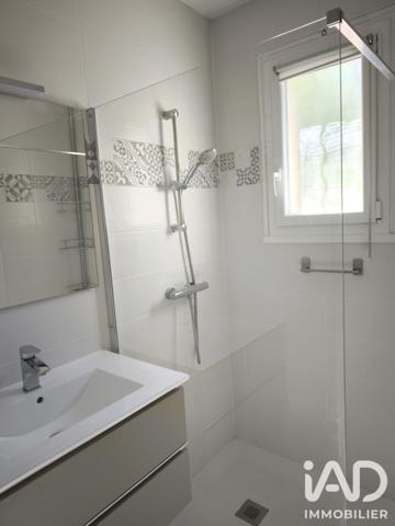 Maison à vendre 7 pièces 151 m² Villeneuve-lès-Avignon