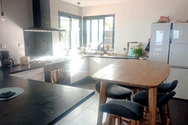 Immeuble 11 pièces - 277 m²