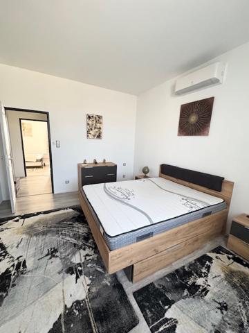 Bram : maison T5 avec jardin clôturé et garage en parfait état. Bram (11150)