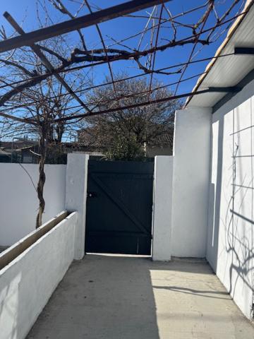 Bram : maison T5 avec jardin clôturé et garage en parfait état. Bram (11150)