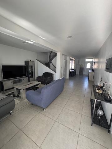 Bram : maison T5 avec jardin clôturé et garage en parfait état. Bram (11150)