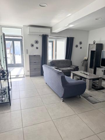 Bram : maison T5 avec jardin clôturé et garage en parfait état. Bram (11150)