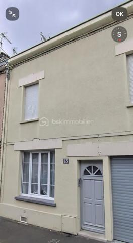 ✨Investisseurs contactez moi rapidement !

Immeuble de rapport clé en main, aucun travaux à prévoir. 
Ensemble immobilier composé de 5 logements : 1 studio et 4 T2 loués. 
Un garage, une cour commune très propre. 
Pas de copropriété.
Chauffage électrique. 
DPE en cours. 
Taxe foncière : 3476€

✨À saisir rapidement ✨
☎️ 07-86-31-59-48