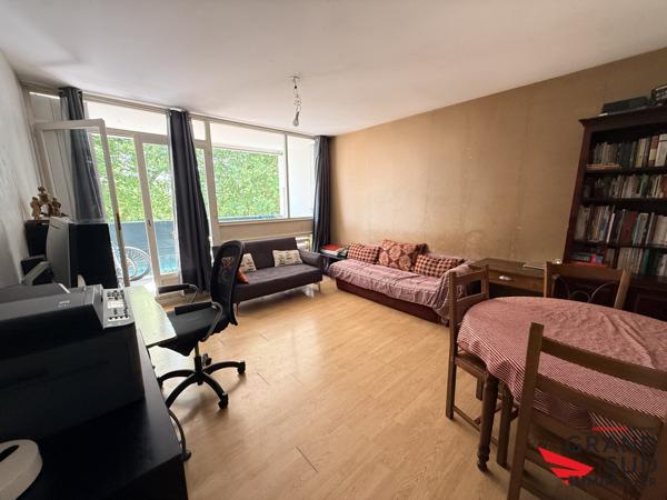 Apt T4 balcon