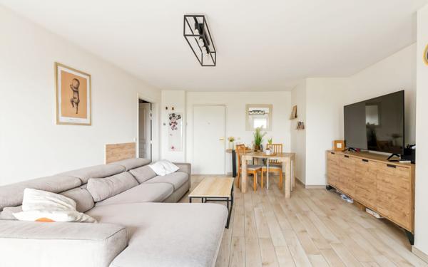 Appartement à vendre    3 pièces • 64 m2 Saint-Laurent-du-Var