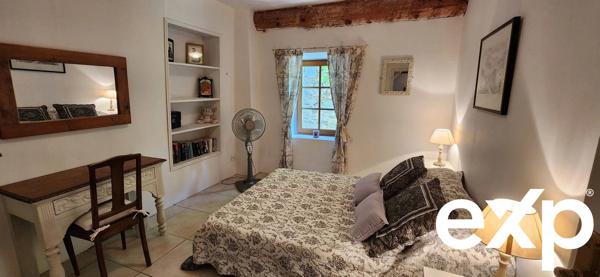 Maison de village en parfait état et caractère