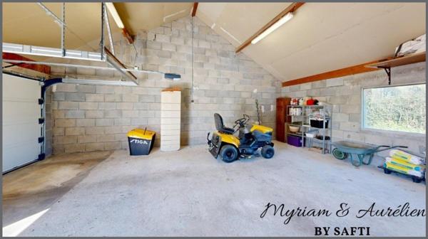 PROPRIETE PLAIN-PIED 4 Chambres Garages Piscine 2 hectares