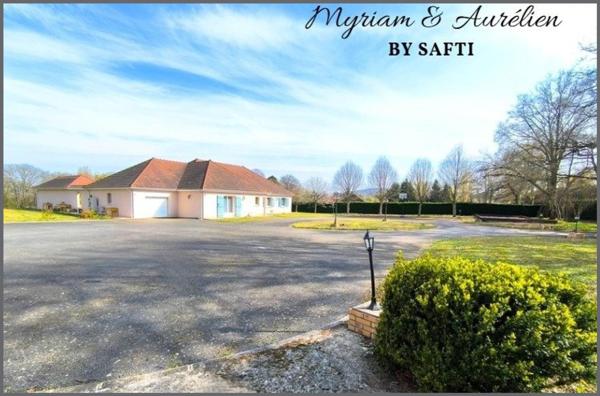PROPRIETE PLAIN-PIED 4 Chambres Garages Piscine 2 hectares