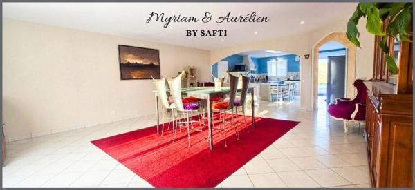 PROPRIETE PLAIN-PIED 4 Chambres Garages Piscine 2 hectares