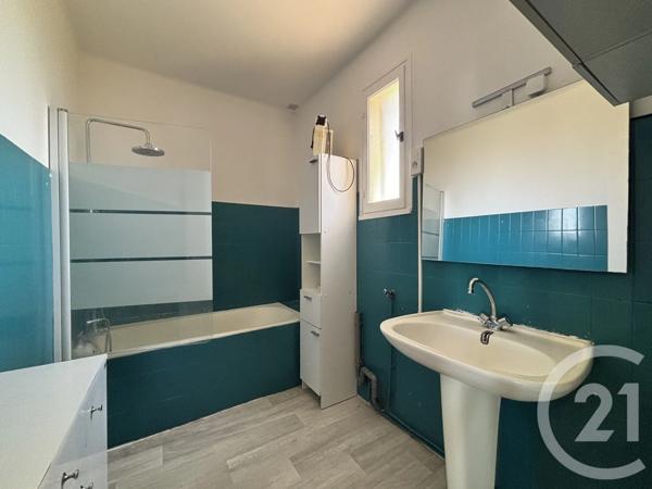 Maison à vendre  4 pièces - 124,41 m 2   AGDE  - 34