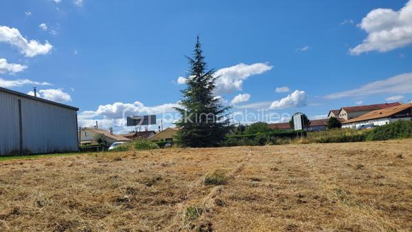 Terrain de 3 560 m²