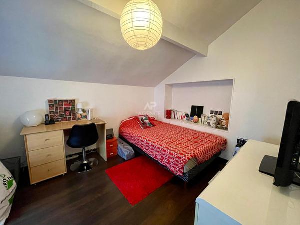 Maison Houilles 4 pièce(s) 63 m2 €330 000 ** - Référence 7535