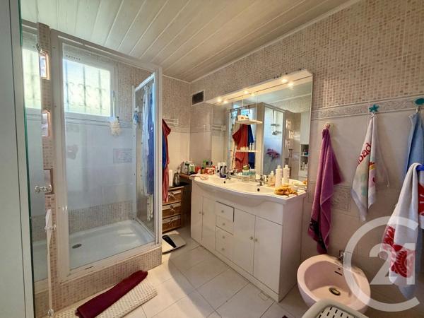 Maison à vendre  4 pièces - 106,63 m 2   AGDE  - 34