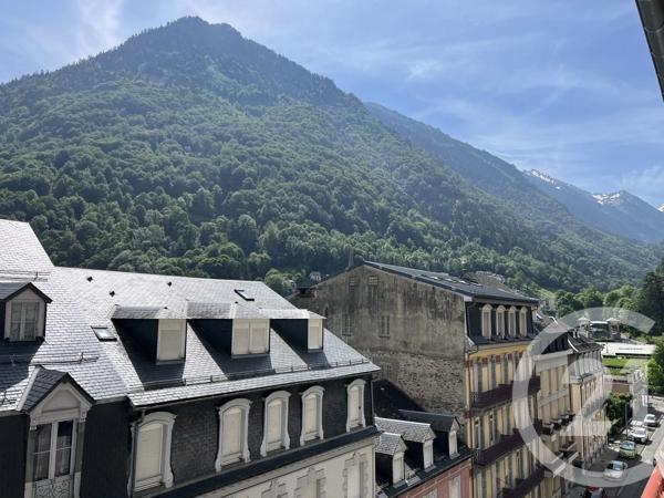 Appartement F4 à vendre  5 pièces - 100,10 m 2   CAUTERETS  - 65