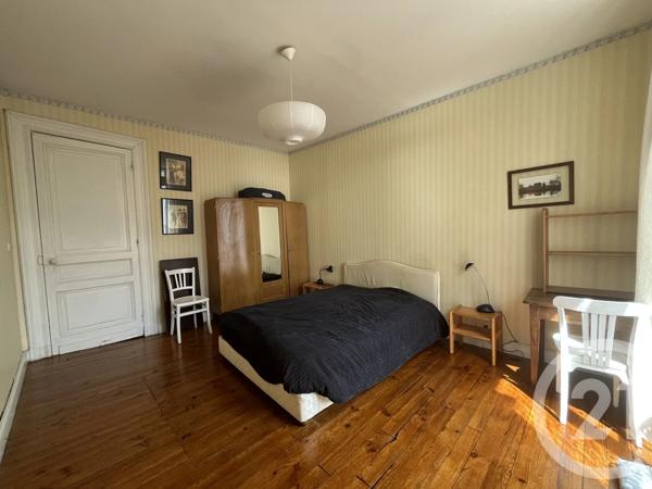Appartement F4 à vendre  5 pièces - 100,10 m 2   CAUTERETS  - 65
