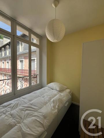 Appartement F4 à vendre  5 pièces - 100,10 m 2   CAUTERETS  - 65