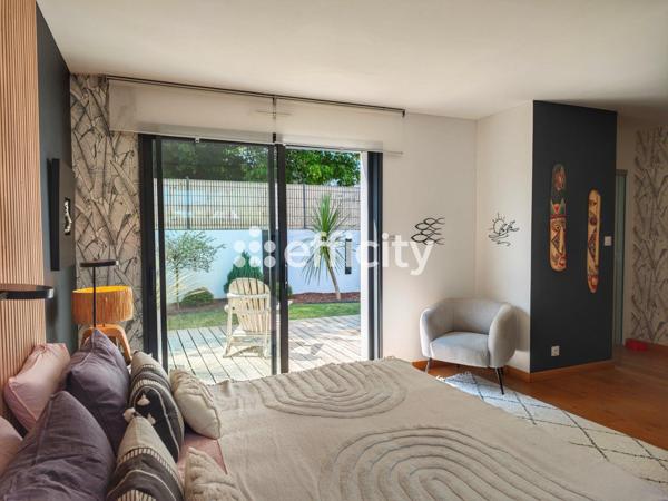 Maison
         6 pièces
        - 181 m² Bien prestige 828 000 € *