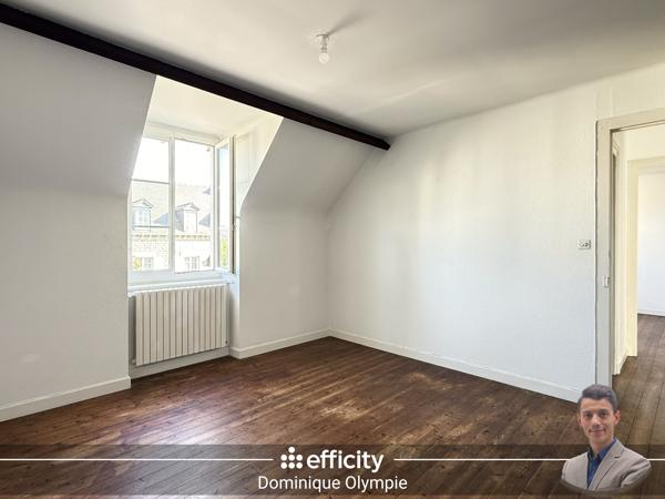 Maison
         6 pièces
        - 135 m² Exclusivité 210 000 € *