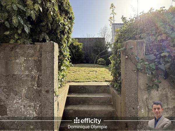 Maison
         6 pièces
        - 135 m² Exclusivité 210 000 € *