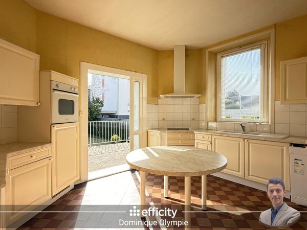 Maison
         6 pièces
        - 135 m² Exclusivité 210 000 € *