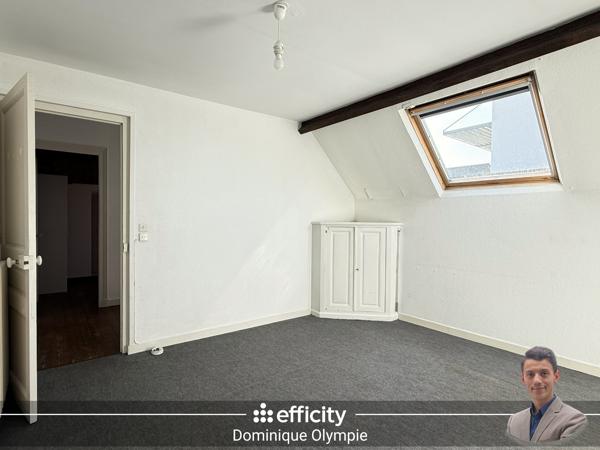Maison
         6 pièces
        - 135 m² Exclusivité 210 000 € *