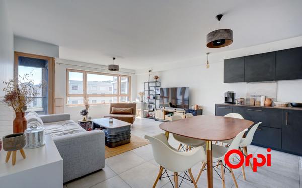 Appartement à vendre    3 pièces • 71,64 m2 Lyon 2