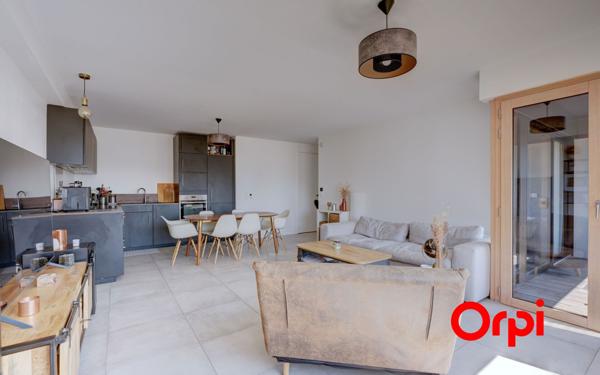 Appartement à vendre    3 pièces • 71,64 m2 Lyon 2