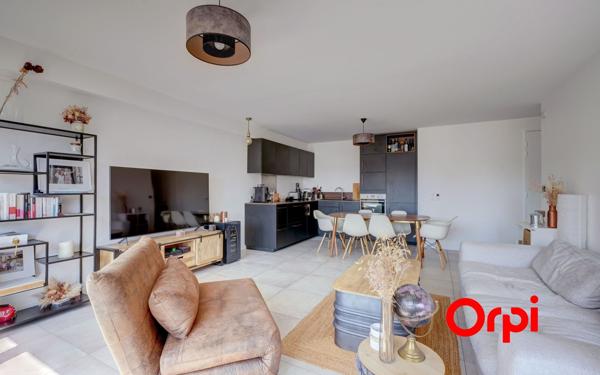 Appartement à vendre    3 pièces • 71,64 m2 Lyon 2