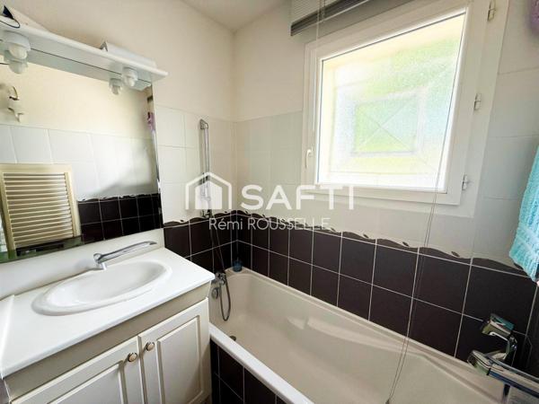 Maison de 82m2 plain-pied sur une parcelle de 426m2.