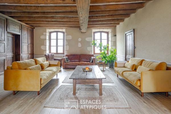 Bâtisse XVIIIème totalement rénovée avec couloir de nage