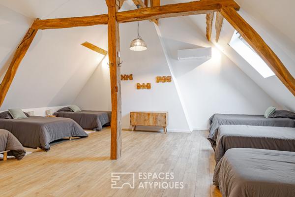 Bâtisse XVIIIème totalement rénovée avec couloir de nage