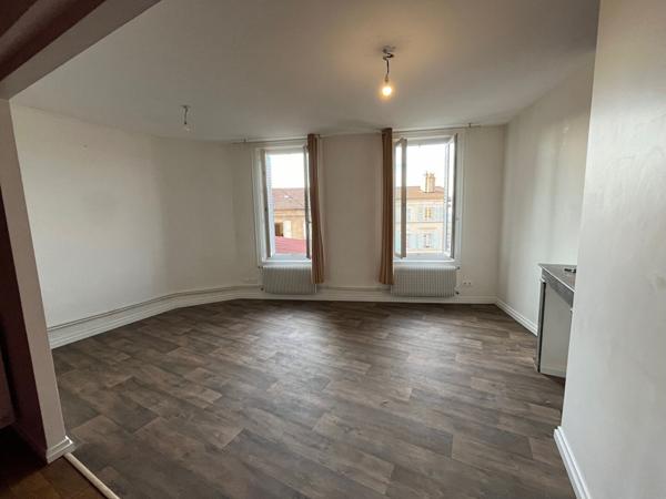 Appartement Thiers 3 pièce(s) 72.95 m2 - 6 Rue Prosper Marilhat 63300 THIERS
