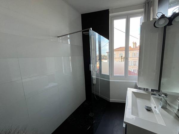 Appartement Thiers 3 pièce(s) 72.95 m2 - 6 Rue Prosper Marilhat 63300 THIERS