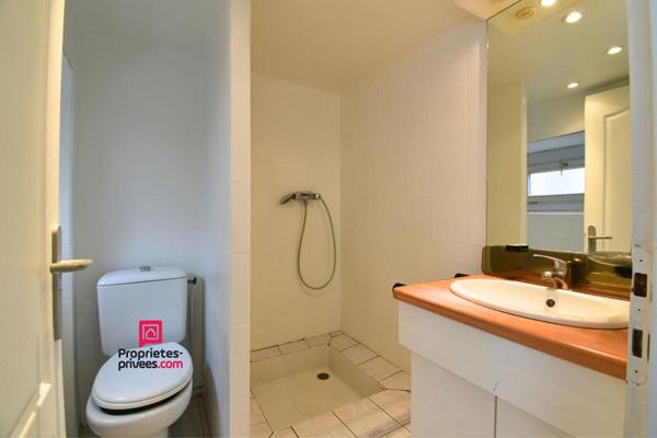 Lyon 3 - Rue Duguesclin - T2 de 42 m2 avec entrée indépendante