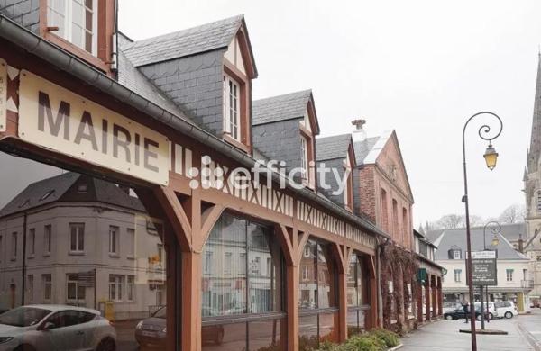 Local Commercial
         2 pièces
        - 19 m² Exclusivité 55 000 €*