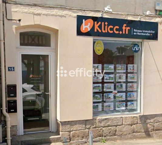Local Commercial
         2 pièces
        - 19 m² Exclusivité 55 000 €*