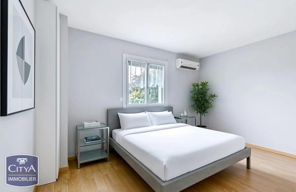 Maison à vendre 5 pièces 108.85m² Sainte-Foy-lès-Lyon (69110)
