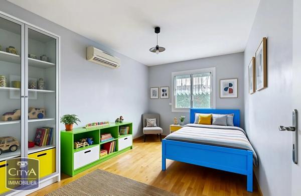 Maison à vendre 5 pièces 108.85m² Sainte-Foy-lès-Lyon (69110)