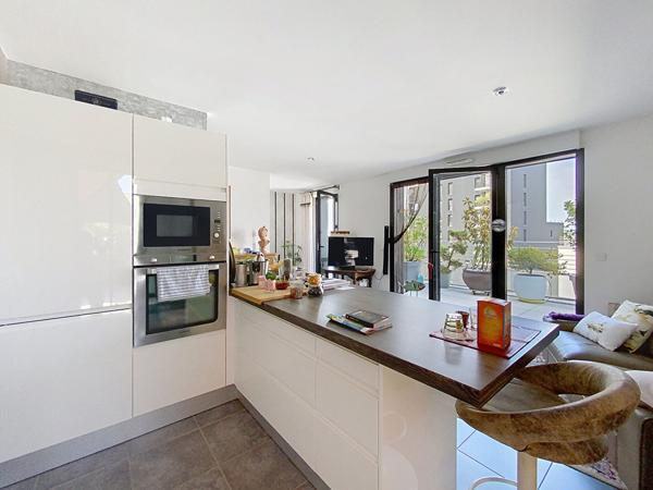 Appartement à vendre Bordeaux - 3 pièces, 63m² avec 2 chambre(s) à 371 000€ - AJP Immobilier Bordeaux Chartrons