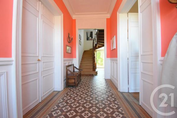 Maison à vendre  6 pièces - 217,22 m 2   BELLERIVE SUR ALLIER  - 03