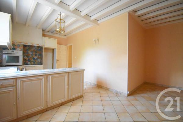 Maison à vendre  6 pièces - 217,22 m 2   BELLERIVE SUR ALLIER  - 03