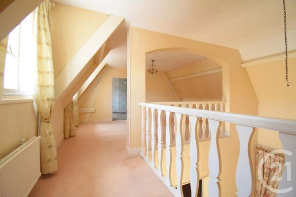Maison à vendre  6 pièces - 217,22 m 2   BELLERIVE SUR ALLIER  - 03