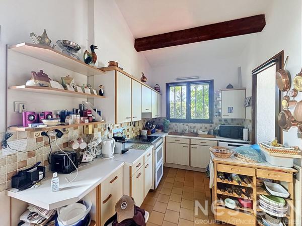 Maison 7 pièces avec piscine au calme à vendre à Saint Maximin la Sainte Baume
