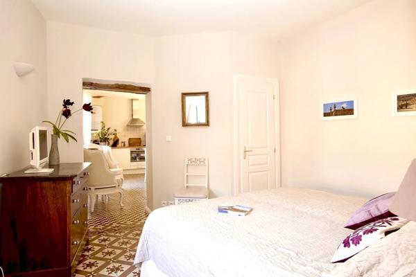 Rare Opportunité d’Affaires : Resort Gay Haut de Gamme – Murs et Fonds de Commerce à Vendre